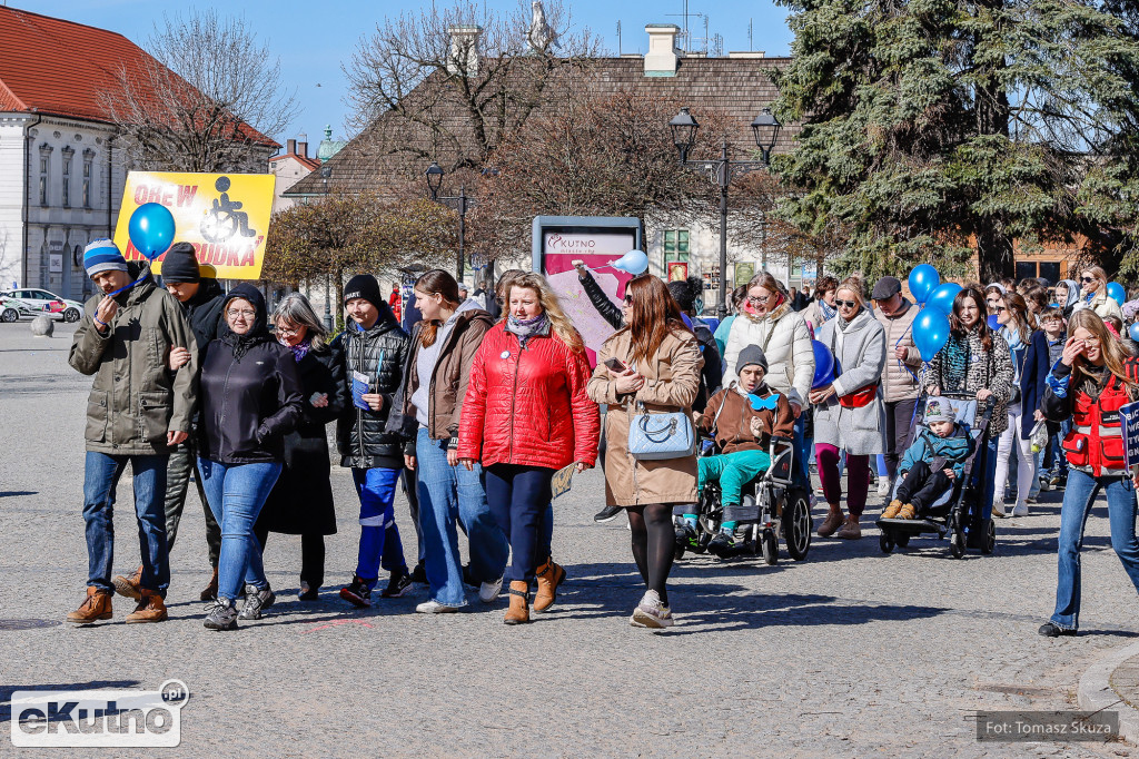 Zaświeć się na Niebiesko