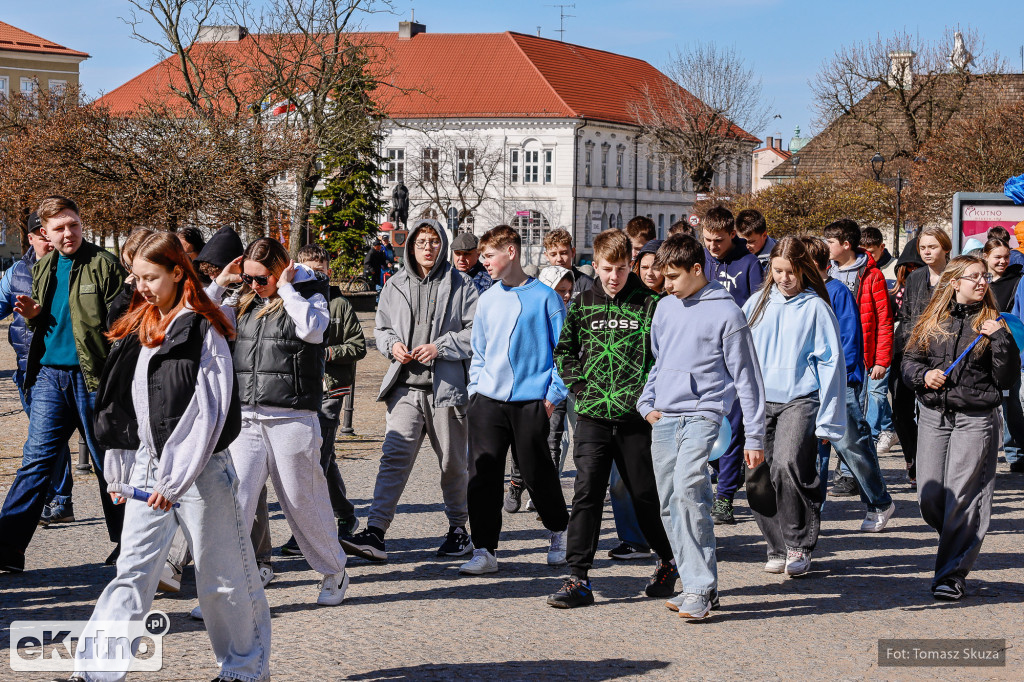 Zaświeć się na Niebiesko