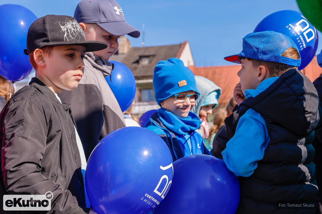 Zaświeć się na Niebiesko