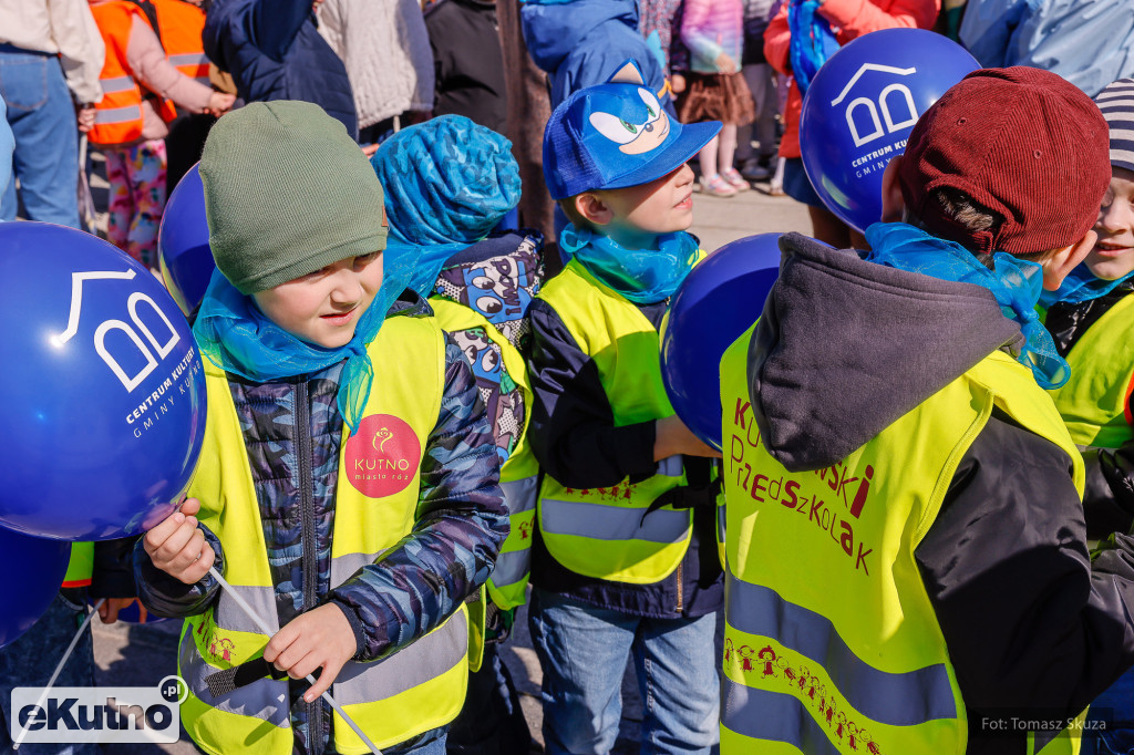 Zaświeć się na Niebiesko