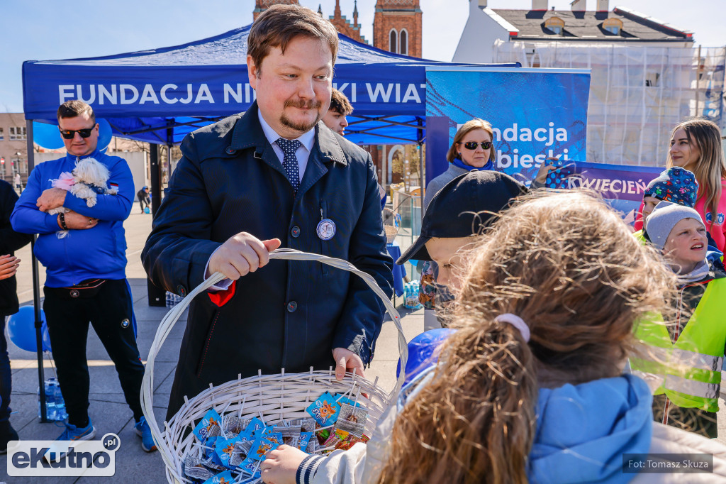 Zaświeć się na Niebiesko