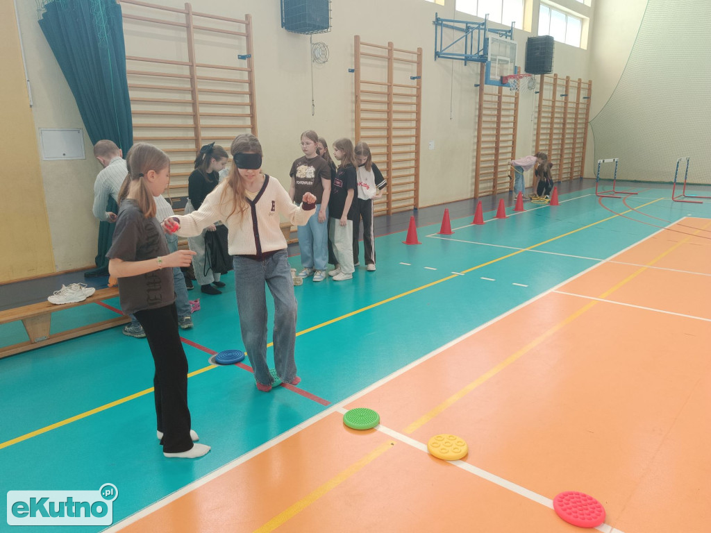 Ścieżka sensoryczna w Szóstce