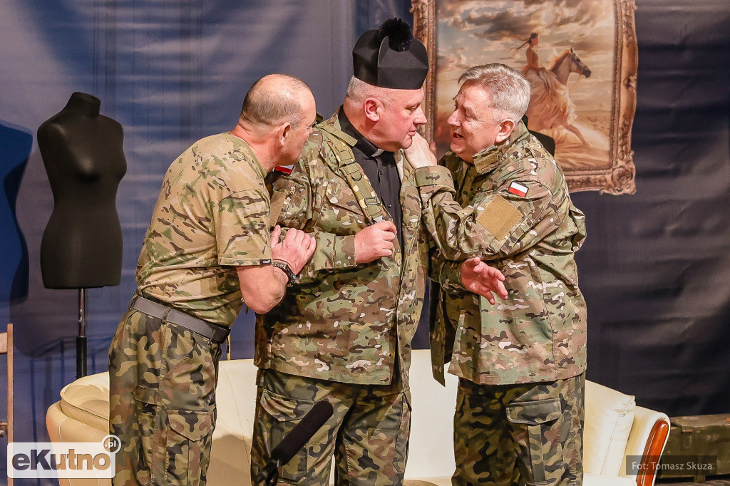 Premiera Damy czy huzary