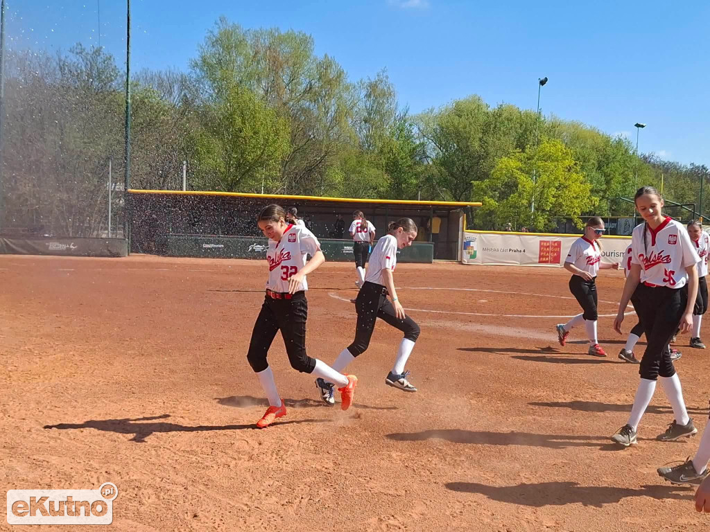 Softballistki z Krośniewic w Pradze