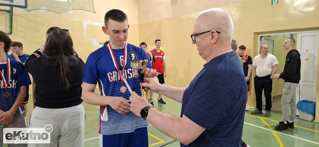 Dąbrowszczak Mistrzem Powiatu