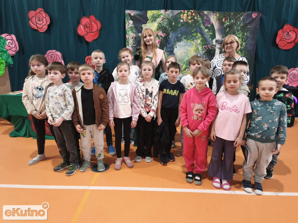 Królowa Róż 2025 w Szóstce