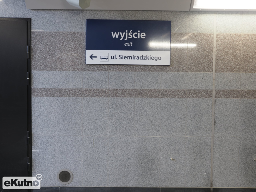 Uwaga! Awaria windy na dworcu