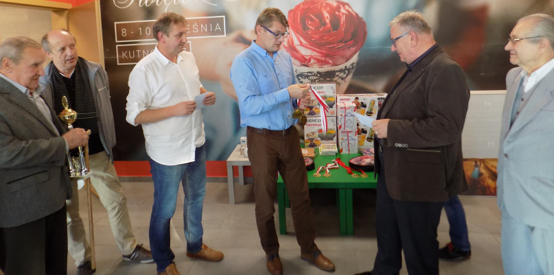 Seniorzy grali w brydża