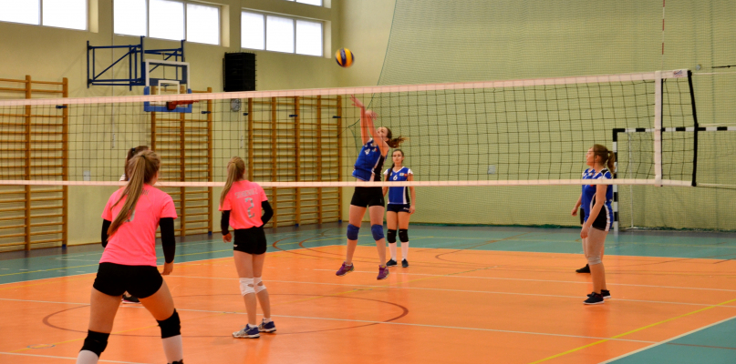 Dąbrowszczak wygrał Turniej Siatkówki Dziewcząt