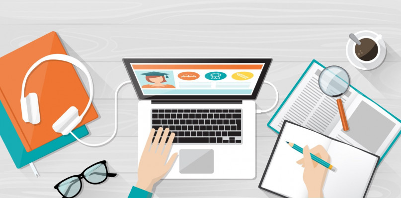 3 proste sposoby na zarobienie pieniędzy bez wychodzenia z domu