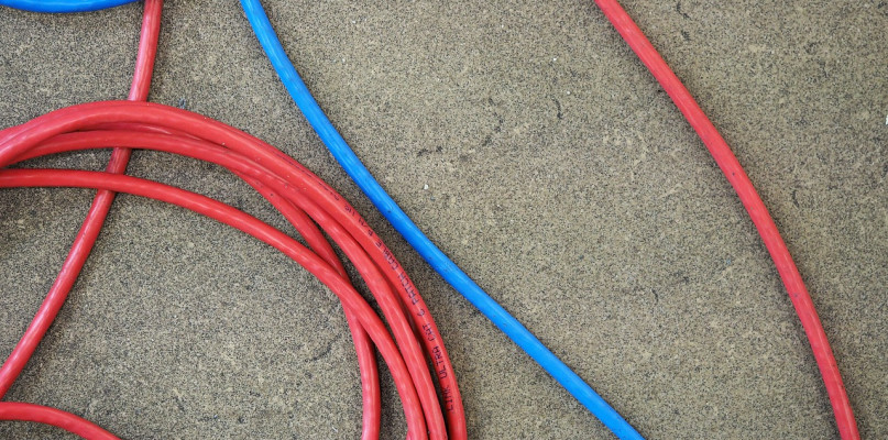 Podłączenie agregatu do instalacji elektrycznej