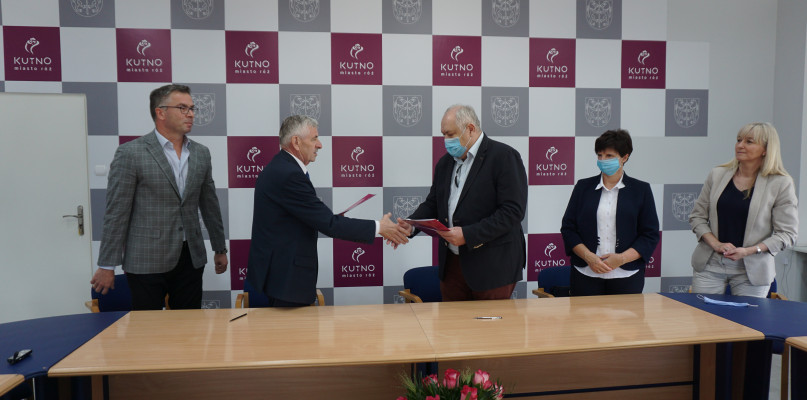 Od lewej: Mariusz Sikora, Zbigniew Burzyński, Andrzej Pietruszka, Irena Dałek, Jolanta Pietrusiak