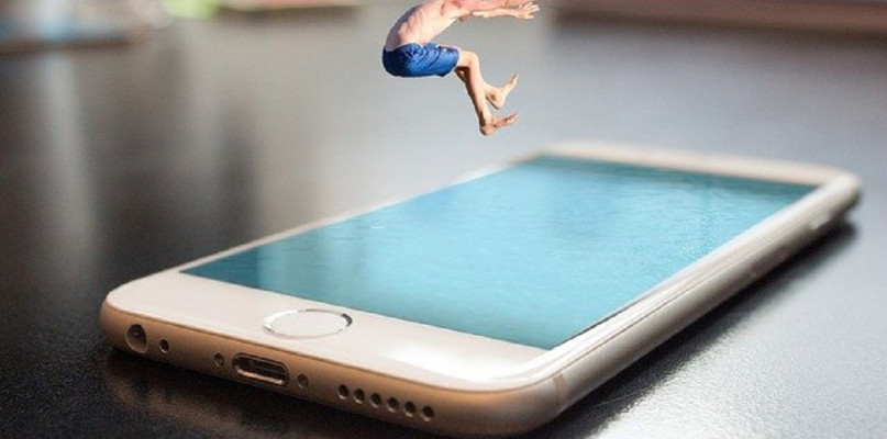 Zalany iPhone? Dowiedz się, jak zwiększyć szansę na uratowanie urządzenia