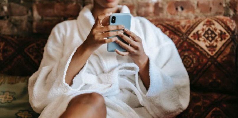 Podsłuch telefonu. Kiedy można go założyć i jak to zrobić?