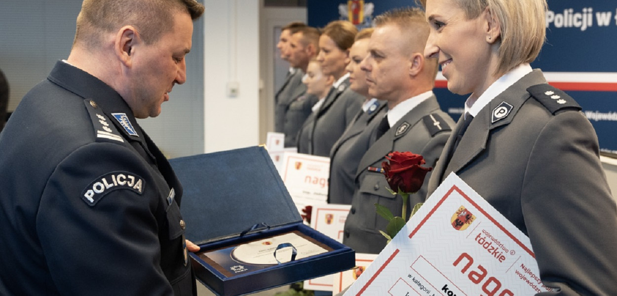Policjantki i strażacy z Kutna nagrodzeni