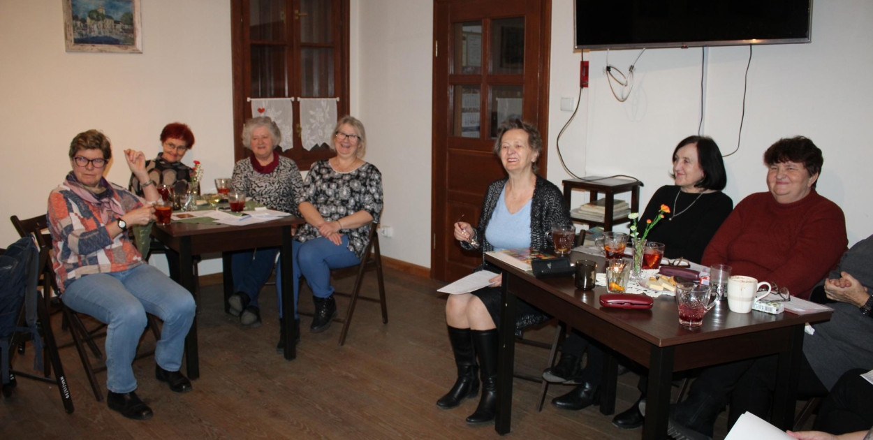 Nic dwa razy się nie zdarza  i nie zdarzy...