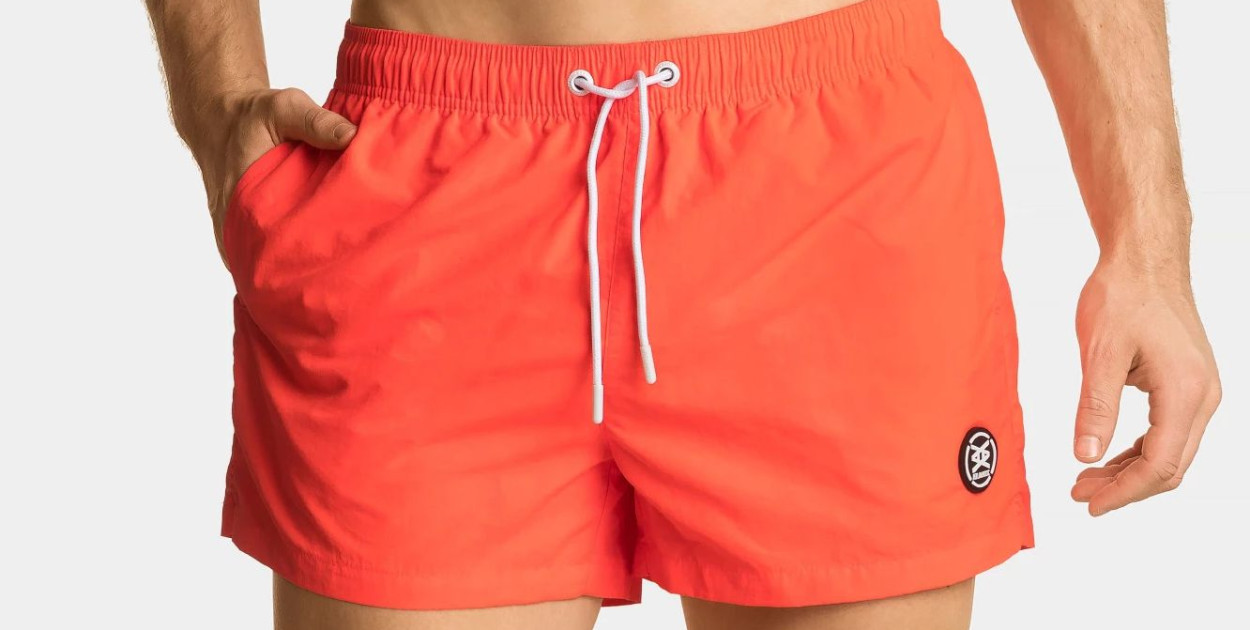 Szorty kąpielowe: idealne na plażę i basen