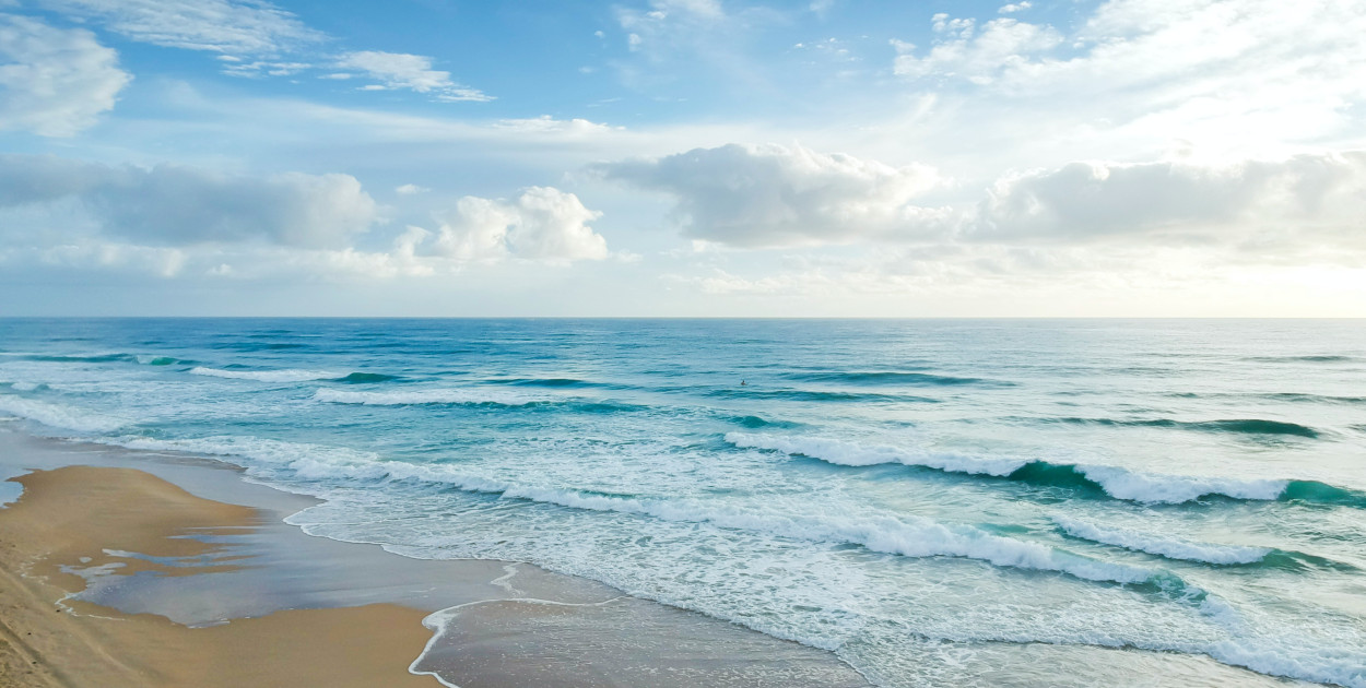 Portugalskie plaże: Od Algarve po Costa da Caparica