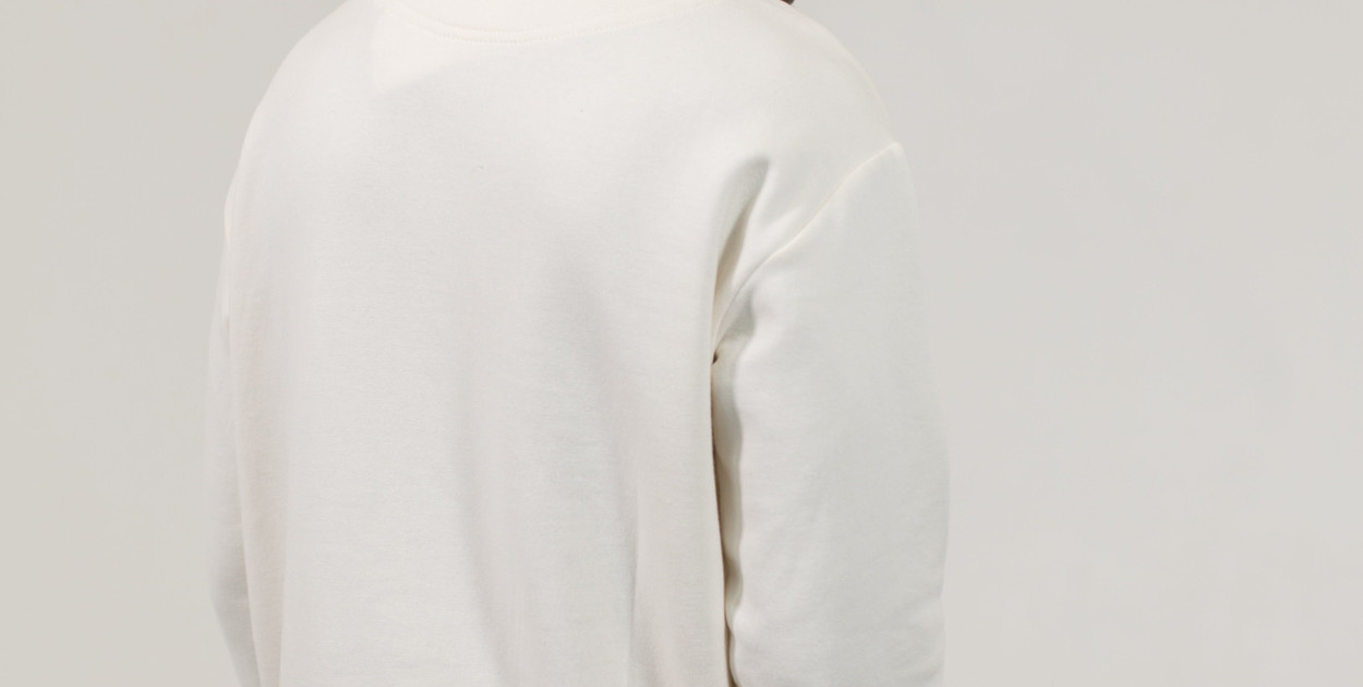 Zdjęcie dodane przez Monstera Production: https://www.pexels.com/pl-pl/zdjecie/mezczyzna-sweter-mlody-hipster-6311449/