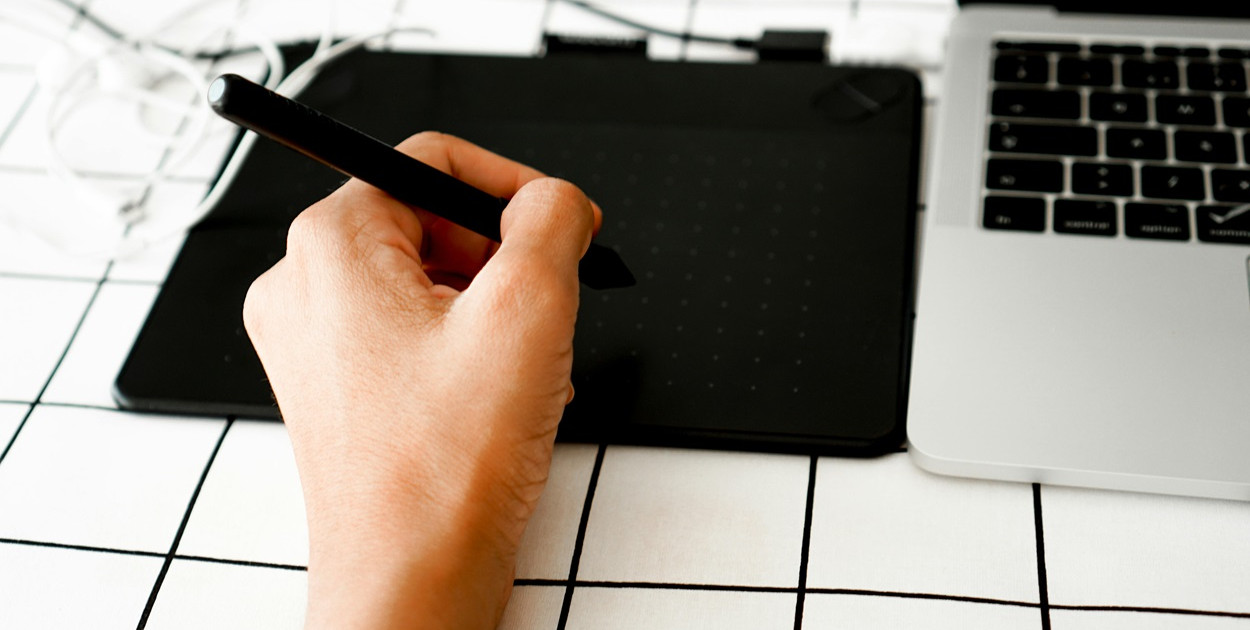 Od czego zacząć i ile zajmuje nauka grafiki komputerowej?