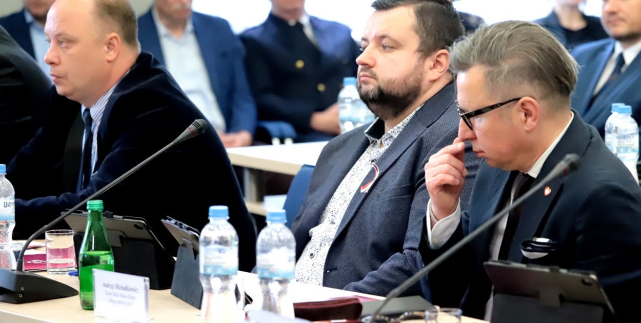 Rada miasta przeciw likwidacji delegatury kuratorium. Radni z PO wstrzymali się 