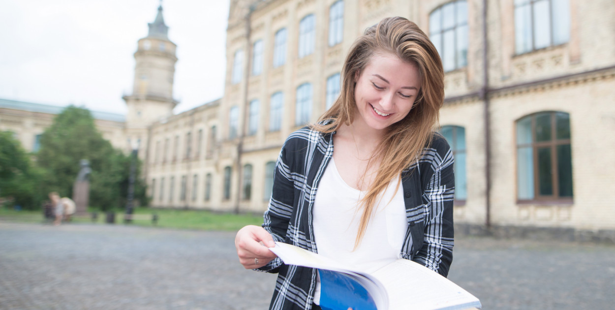 Najlepsze uniwersytety w Anglii - Jak wybrać ten właściwy dla siebie?