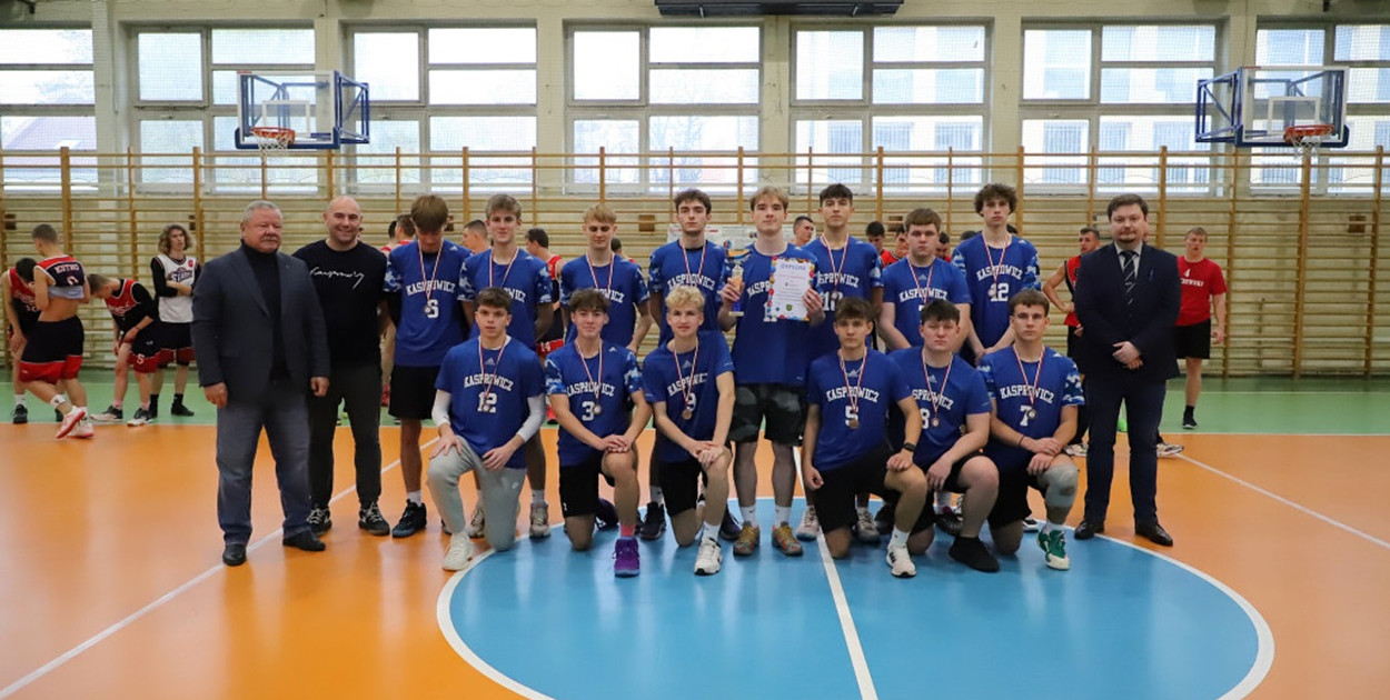 Piłkarze ręczni „Staszica ” mistrzami powiatu 