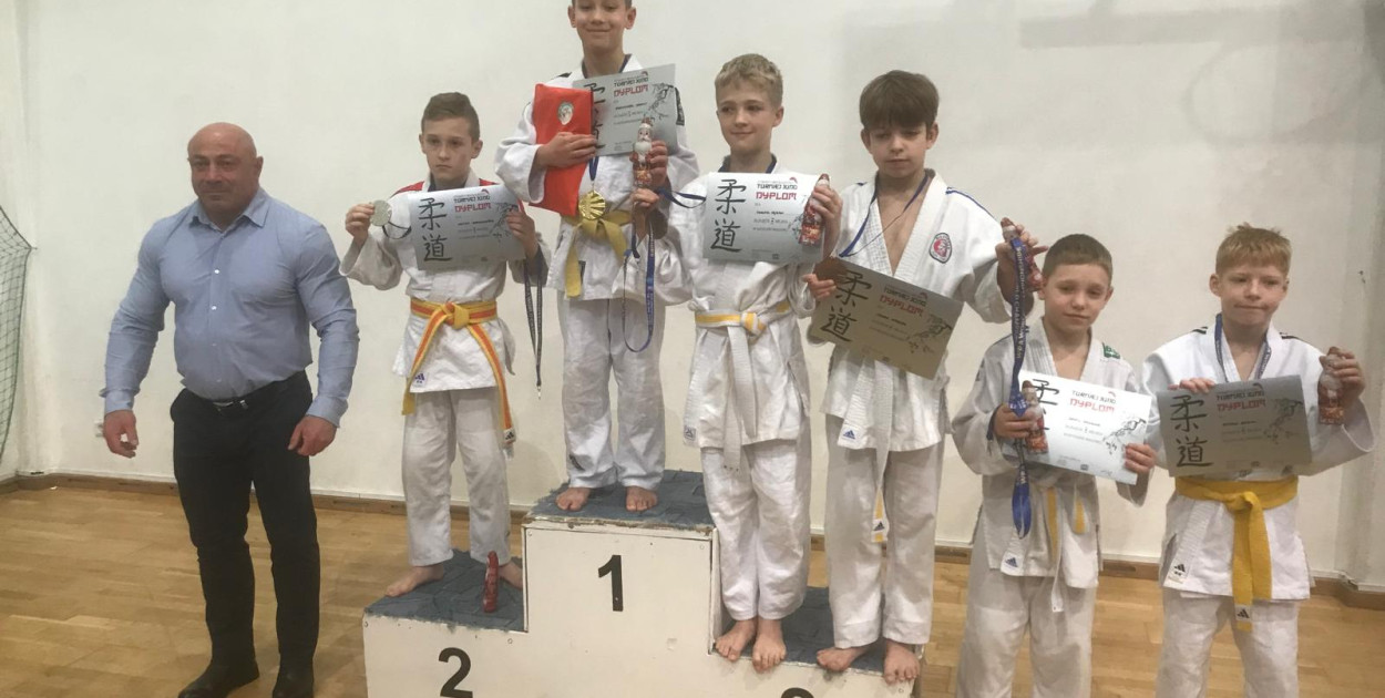 7 medali judoków z Kutna w turniejach mikołajkowych