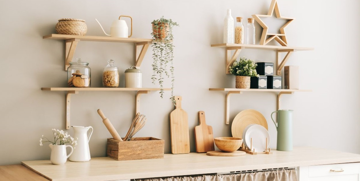 Jakie dodatki wybrać do małej kuchni w bloku? Funkcjonalnie, stylowo i ponadczasow