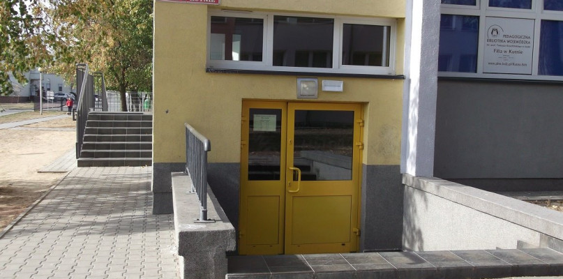 Obecna siedziba Biblioteki Pedagogicznej w Szkole Podstawowej nr 9 w Kutnie