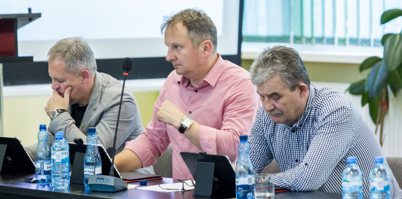 Od lewej Marek Jankowski, Artur Gierula i Jacek Urbaniak kadencja 2018-23 fot. Cezary Kucharczyk