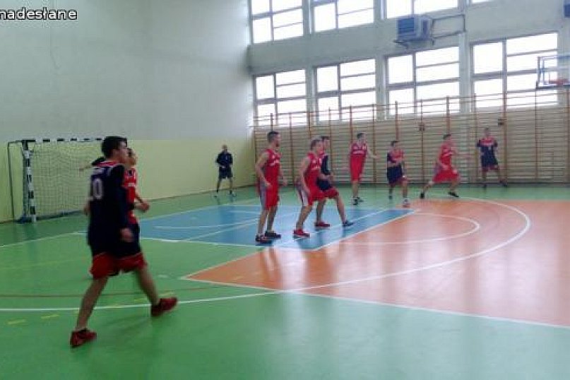 Piłkarze ręczni z ZS nr 1 w Kutnie najlepsi w powiecie