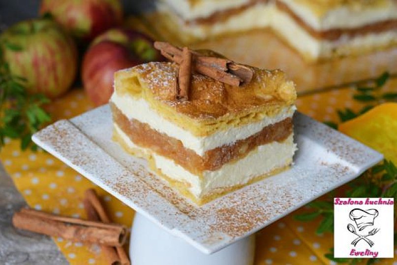 eKuchnia: Karpatka z musem z jabłek i nutą cynamonu