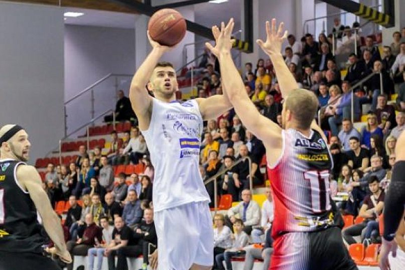 MKS Dąbrowa Górnicza wygrywa w Kutnie