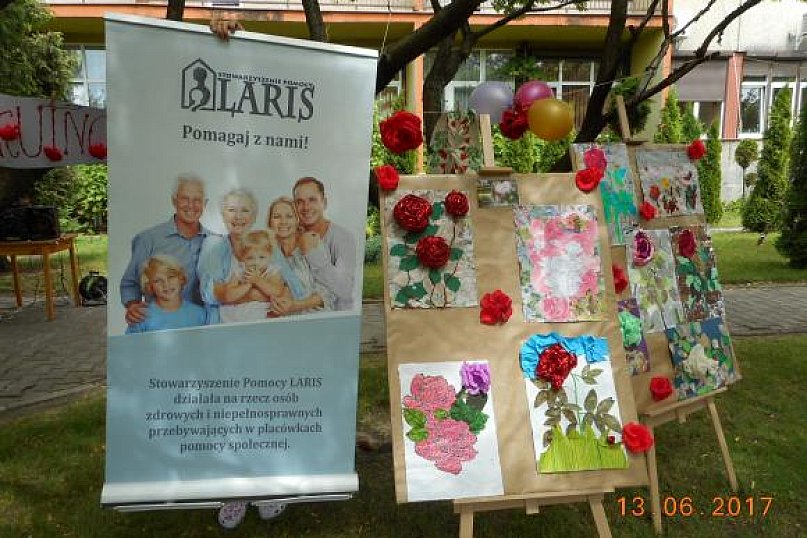 Pora na Seniora II. Stowarzyszenie Pomocy Laris zorganizowało warsztaty plastyczne