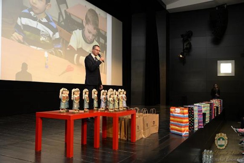 Zakończenie roku akademickiego 2016/2017 Uniwersytetu Dziecięcego