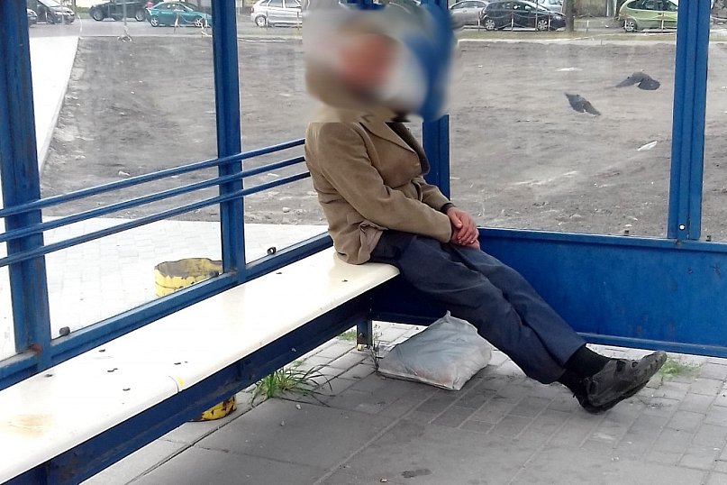 Przystanek MZK toaleta i śmietnisko