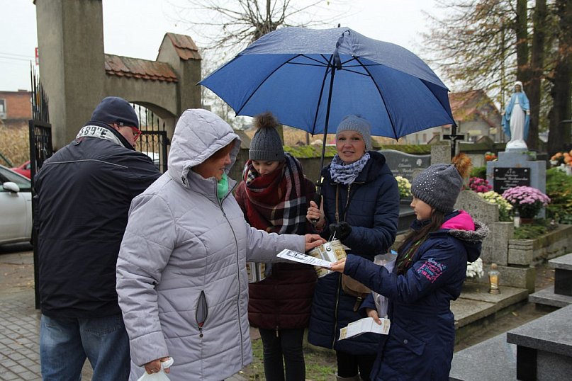 III kwesta na ratowanie grobów w Krośniewicach
