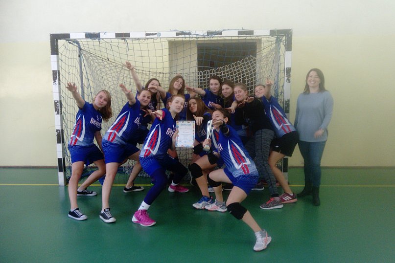 Staszic najlepszy w szczypiorniaku