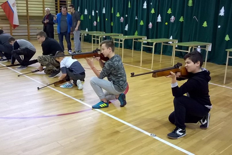 Strzelanie w Dwójce