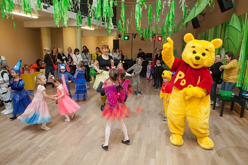 Bal w Stumilowym lesie