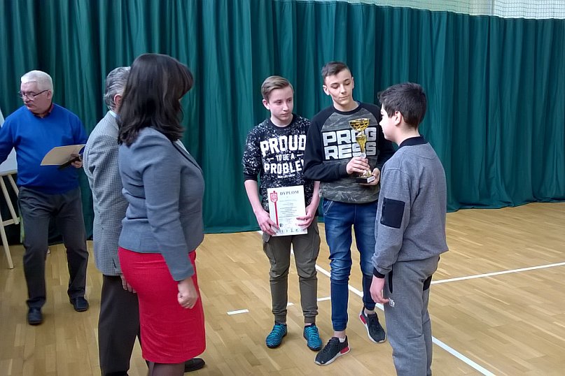 Strzelanie w Dwójce