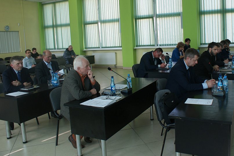 Radni przeciw podziałowi nadwyżki