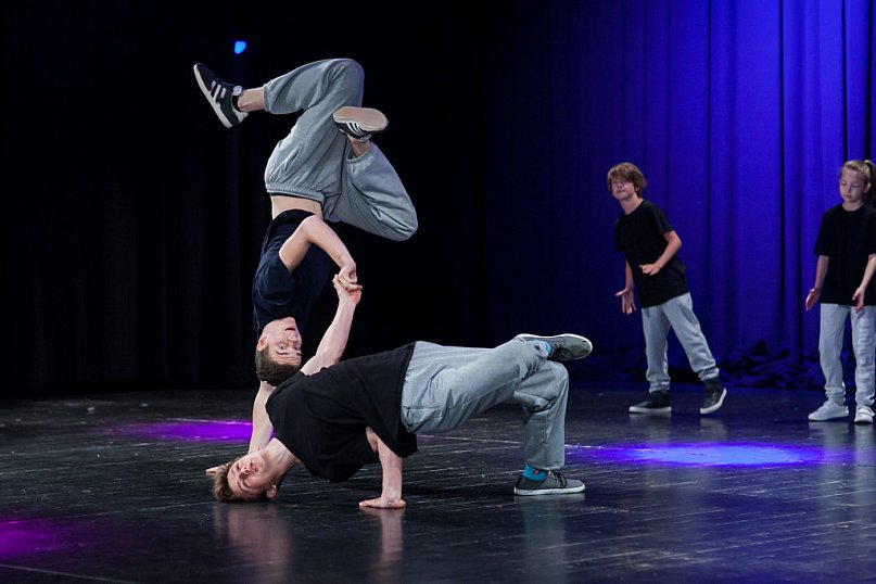 Konfrontacje Różnych Form Tanecznych