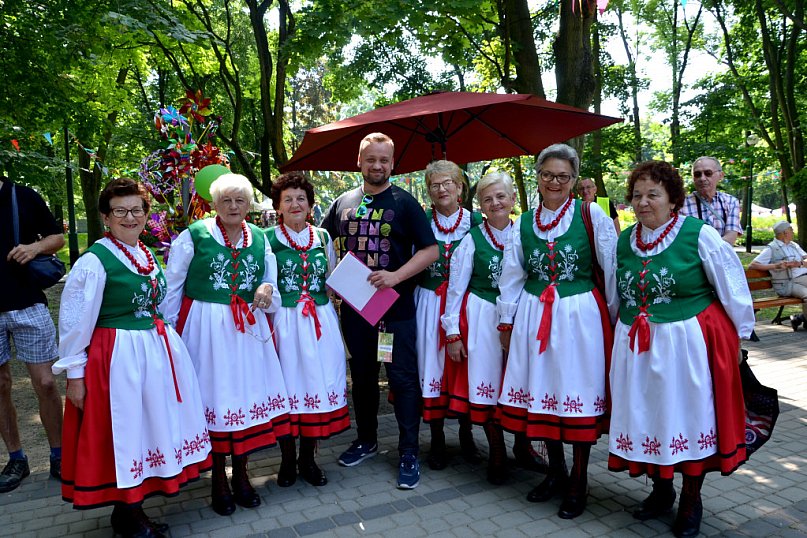 Na ludowo, teatralnie i z orkiestrą
