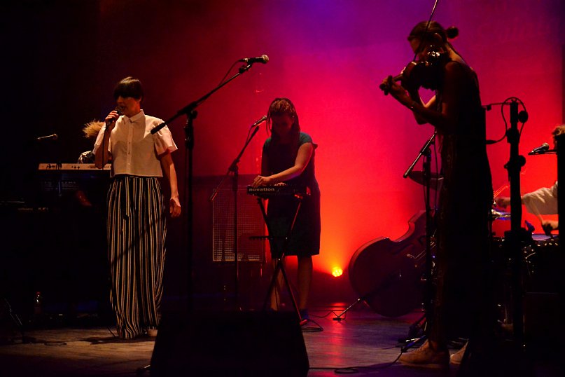 Jakim Cudem / Panieneczki