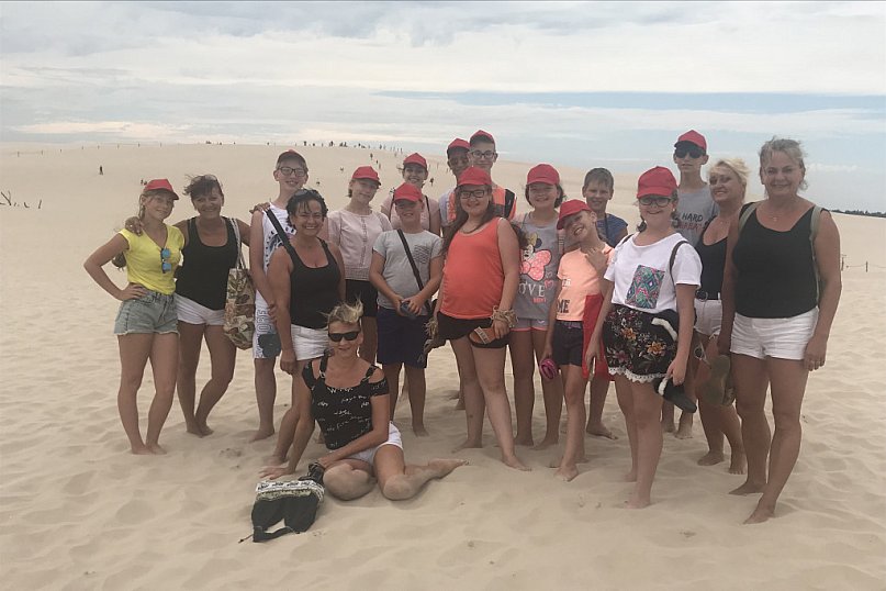 Młodzi tancerze w Łebie