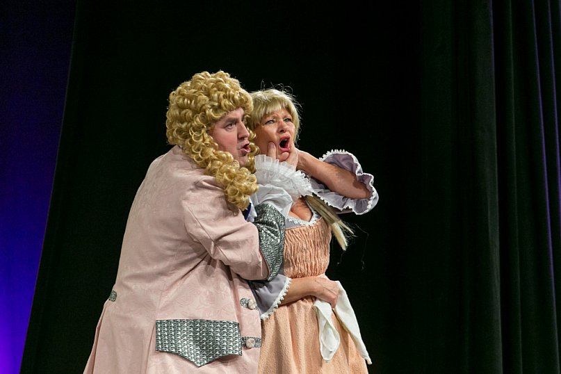 PREMIERA - &quot;Mieszczanin - szlachcicem&quot;