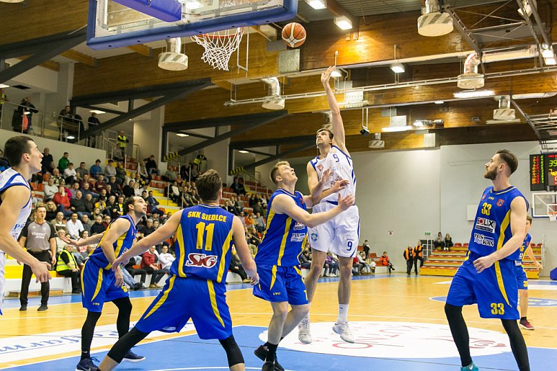 Zwycięstwo Polfarmex Kutno