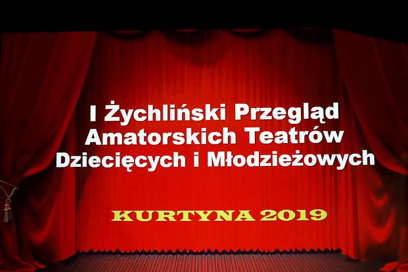 Kurtyna 2019